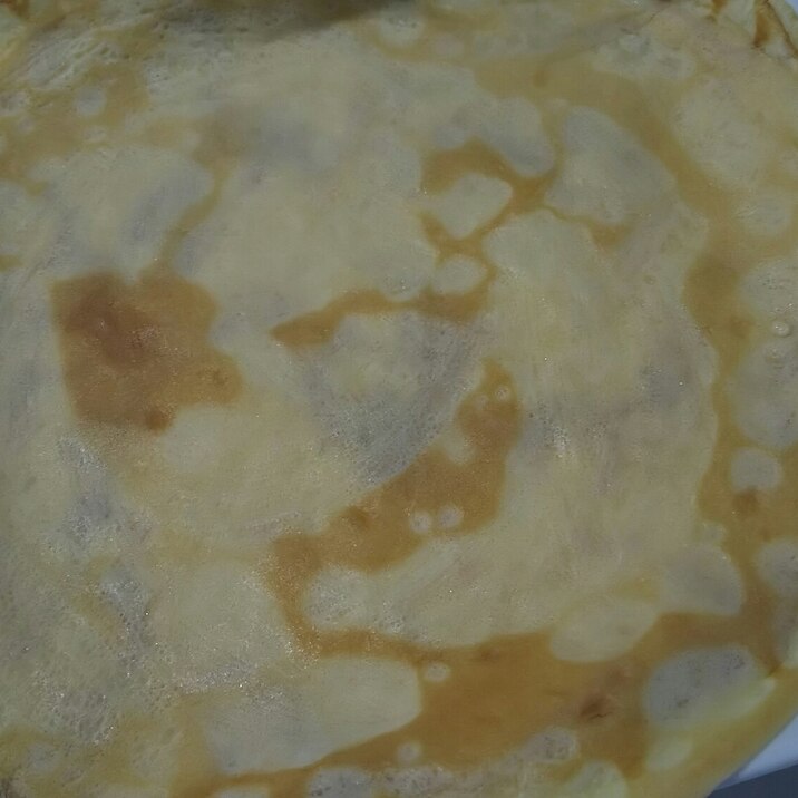 フライパンで焼くクレープ生地!